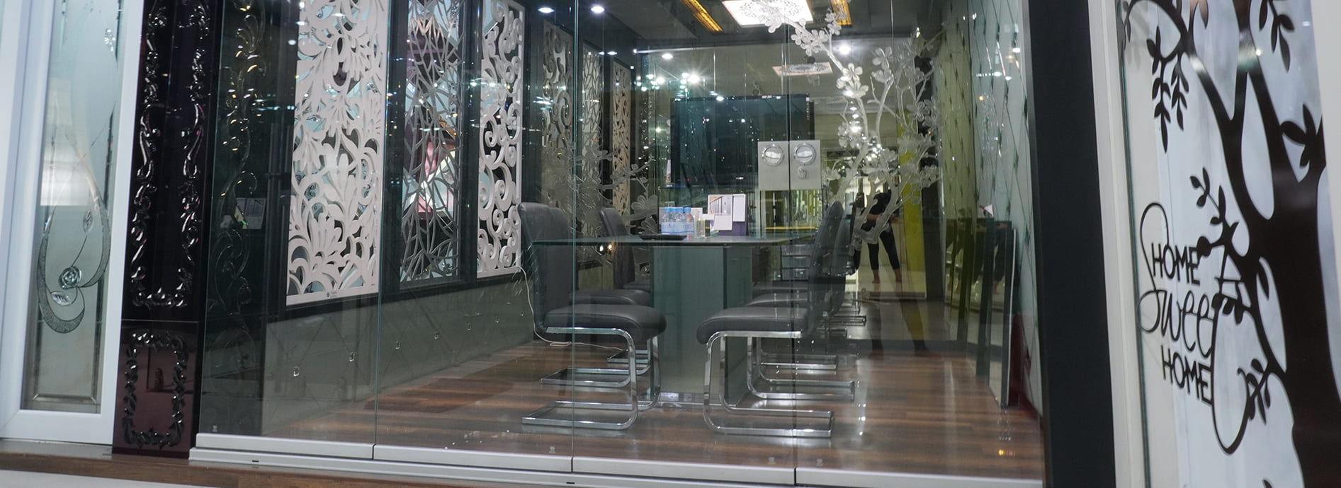 Elite Art Glass